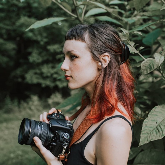 Meet your Posher, Peyton - Picture 1 of 8